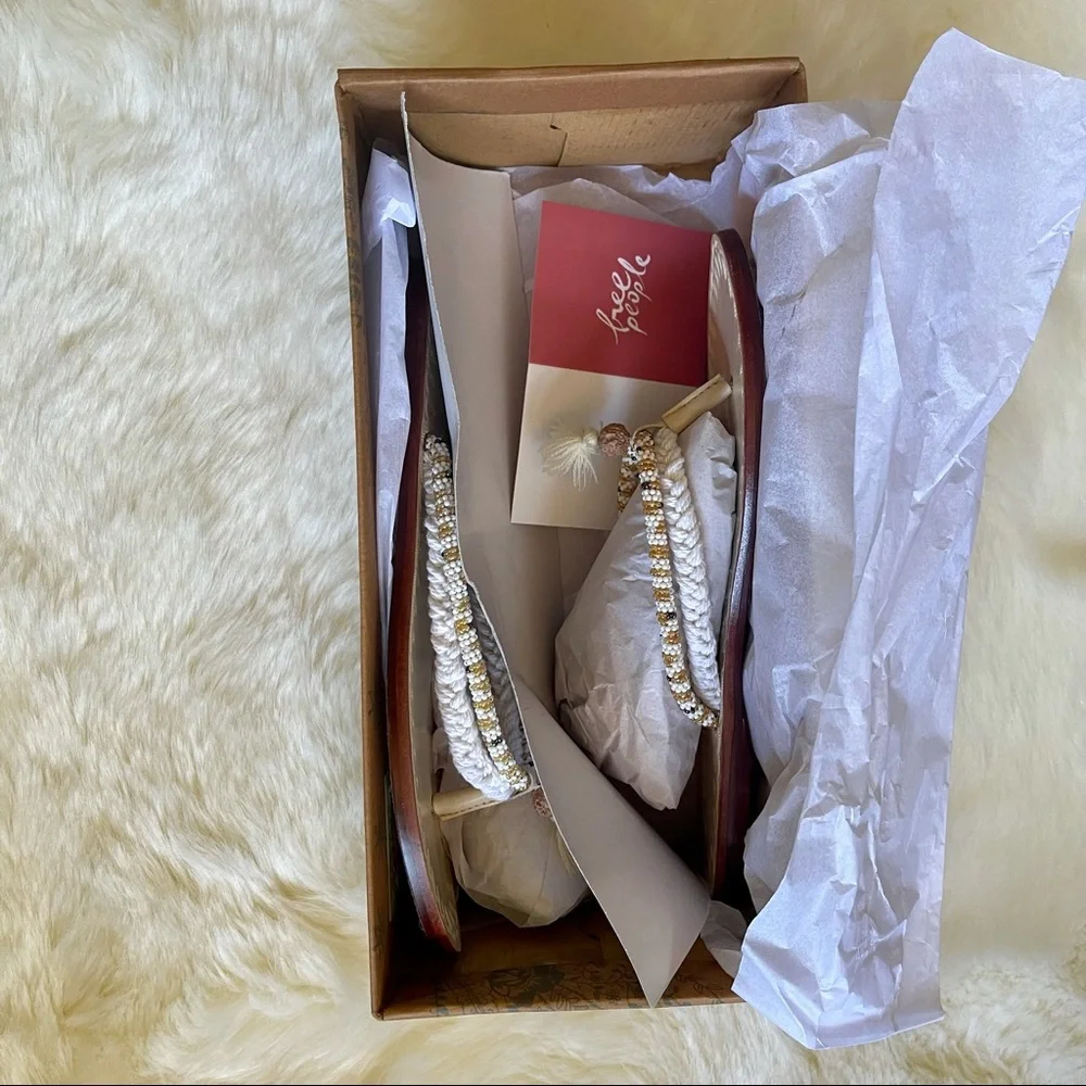 NWT ~  Free People Menorca Thong Sandal - Picture 9 of 11